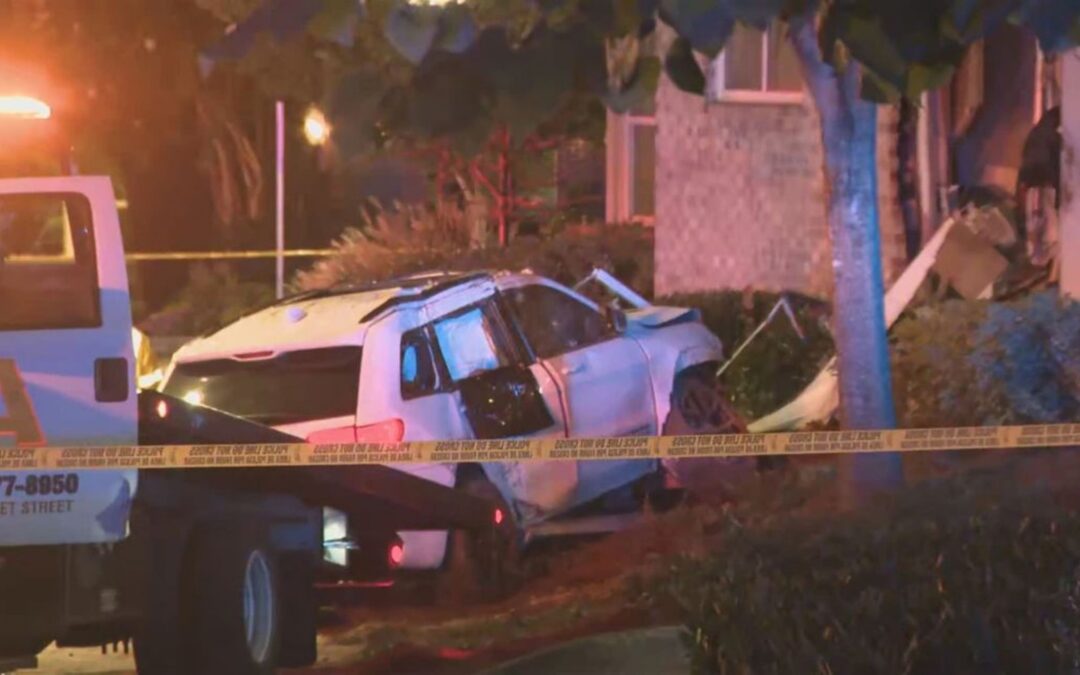 A Vehicle Collided With a Building, Resulting in Significant Injuries in Atlanta