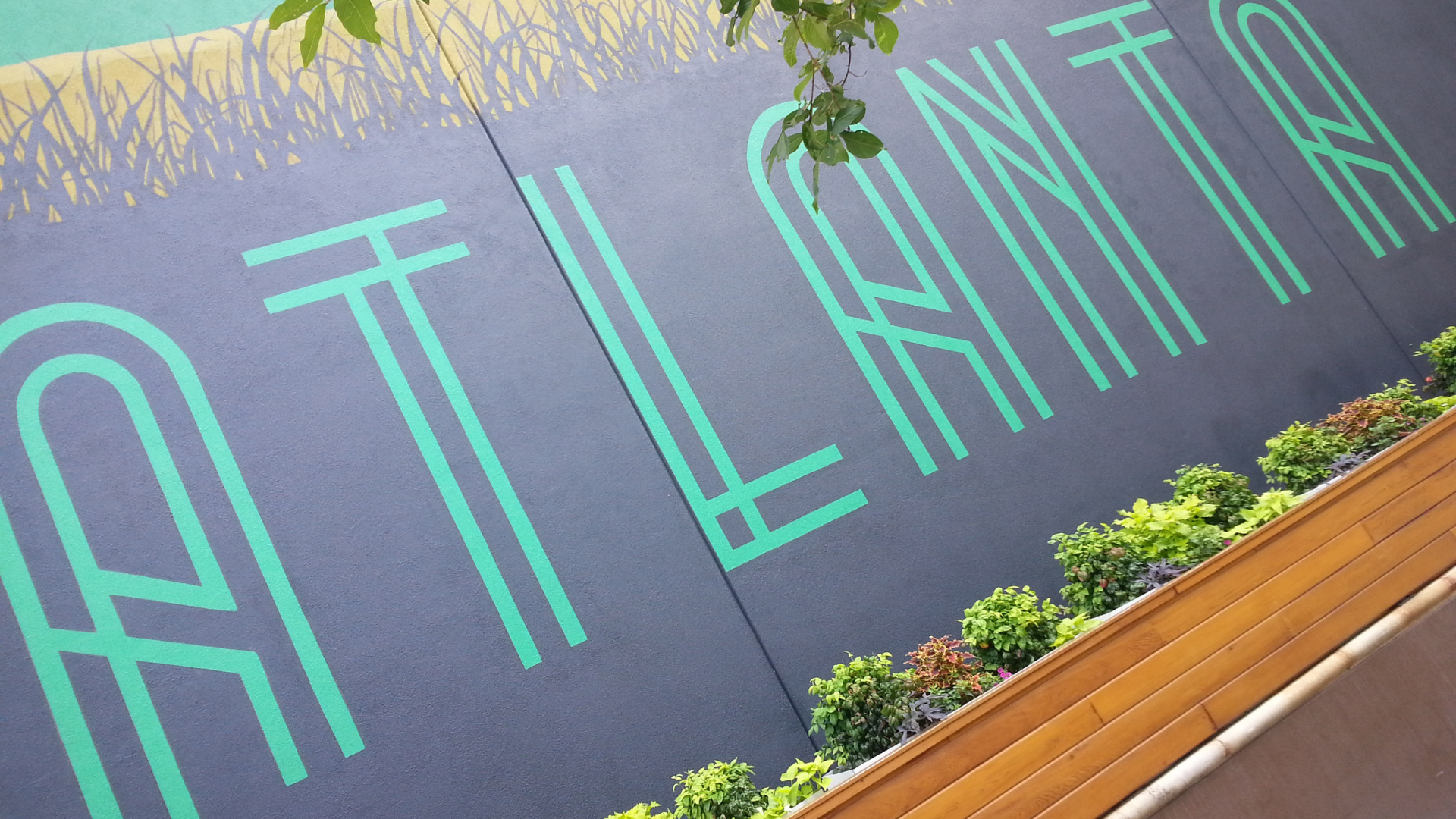 Atlanta Area Crash Causes Power Outage for 1,900 Customers